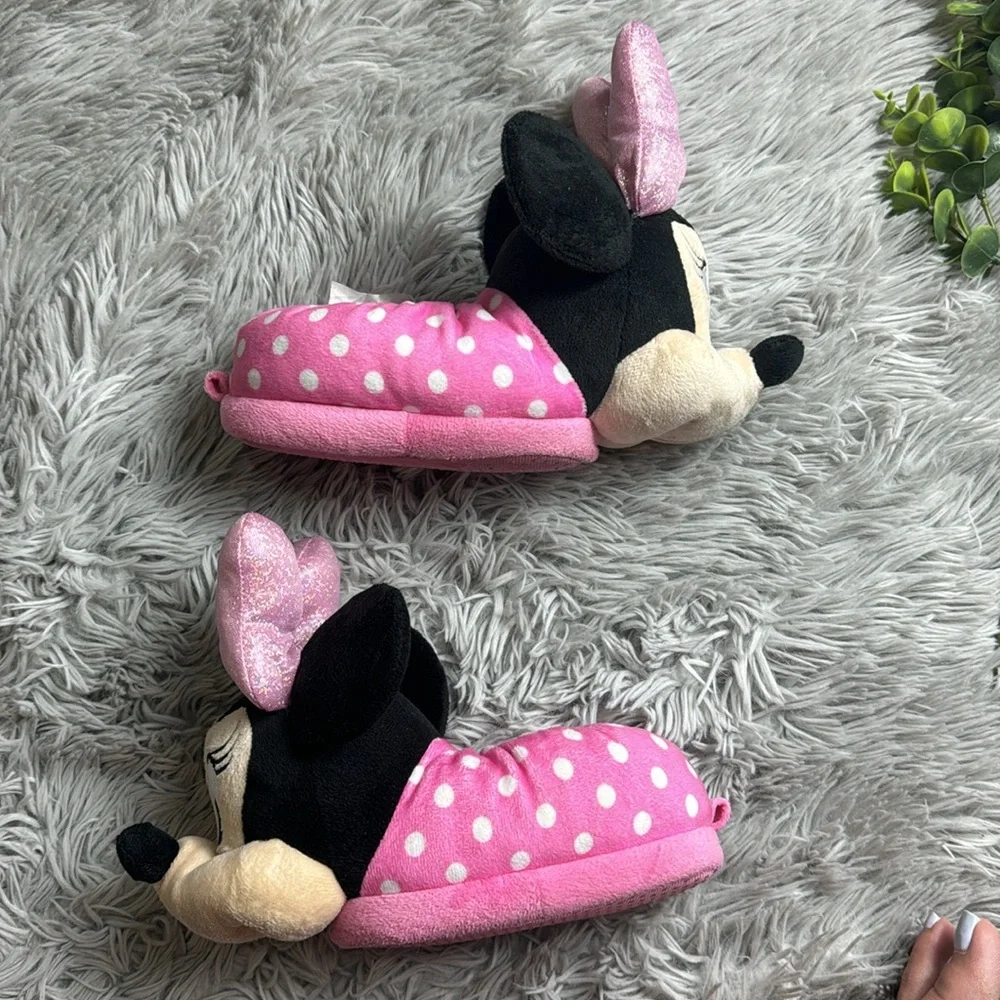 Disney Minnie Mouse pink toddler slippers size 5/6